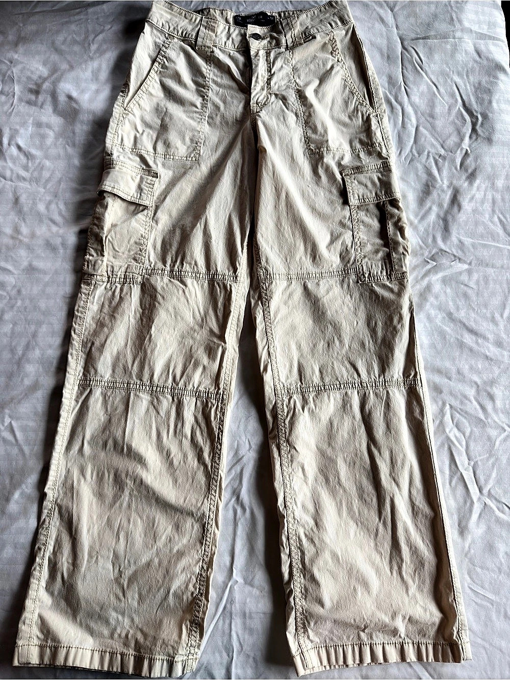 Hollister High-Rise Vintage Baggy Cargo Wide Leg Pants Waist 25 Like New